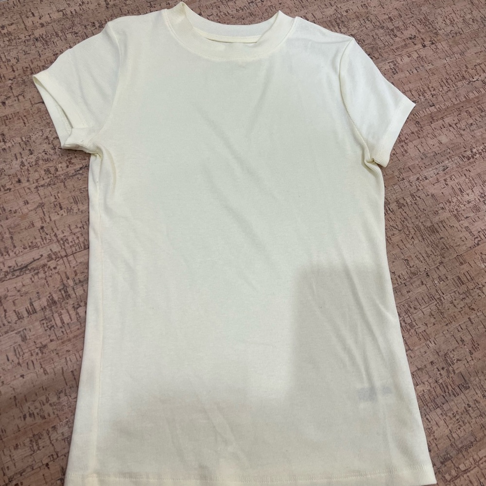 A New Day Women’s shirts- 5 short sleeve 1 long - Picture 6 of 11